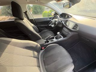 Peugeot 308 2016