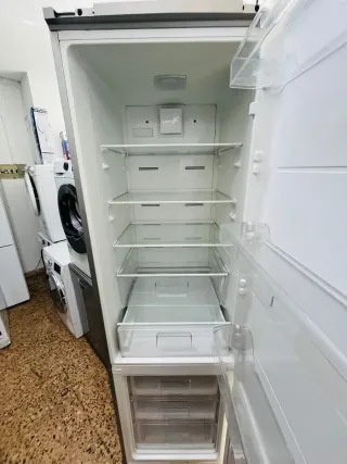 Nevera Saivod 2m alto x 60cm ancho