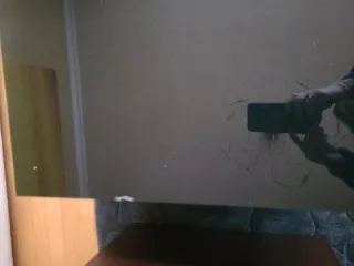 Mesa de centro madera maciza y cristal negro,