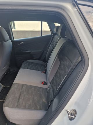 Volkswagen ID.4 Pure 2022 · 71.500 km · Eléctrico