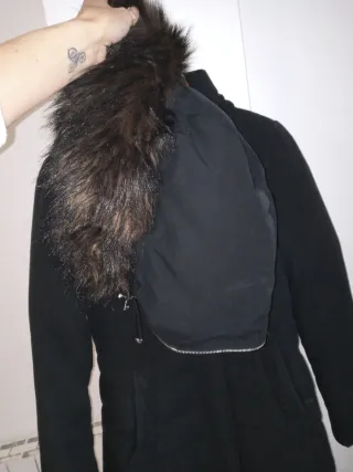 Abrigo Zara Woman Negro Plumas