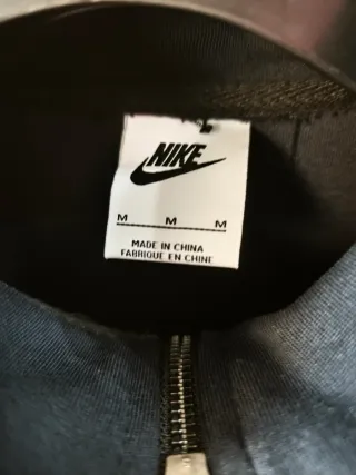 Jersey Nike Negro Media Cremallera