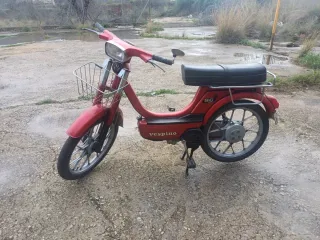 Vespino SC Roja Mobylette.  T max . F9