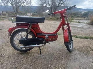 Vespino SC Roja Mobylette.  T max . F9