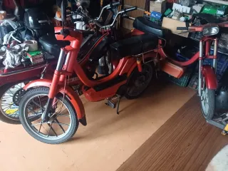Vespino SC Roja Mobylette.  T max . F9