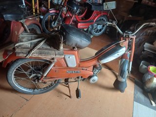 Vespino SC Roja Mobylette.  T max . F9