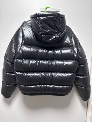 Cazadora acolchada 80% plumón 20% pluma