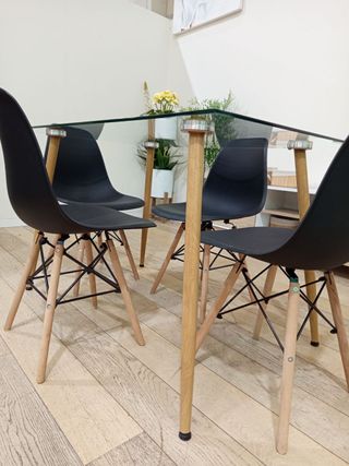 Mesa Cristal Templado + 4 sillas