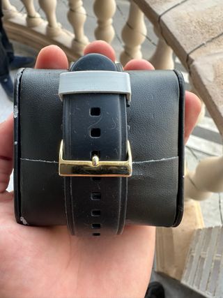 Reloj Guess GS Frontier Dorado y Negro