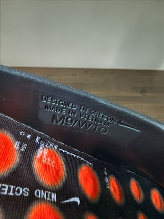 Nike Mind 001 Chanclas Negras Naranja