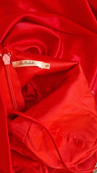 Vestido de invitada rojo