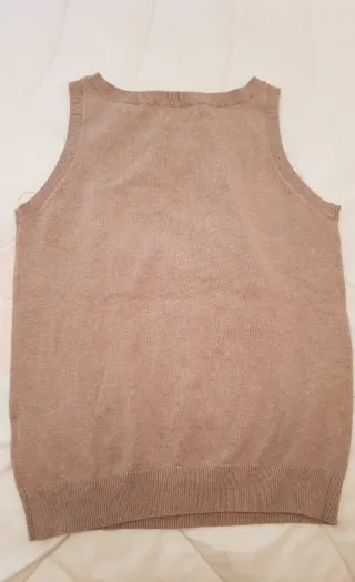 Chalecos punto ZARA (negro y beige)