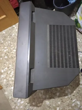 Televisor gris Elbe