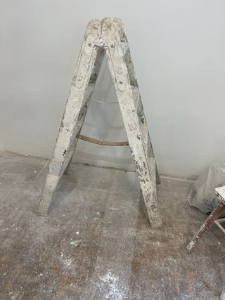 Escalera madera 4 peldaños