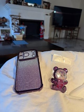 Funda iPhone Pro 17 Morada Glitter + Oso