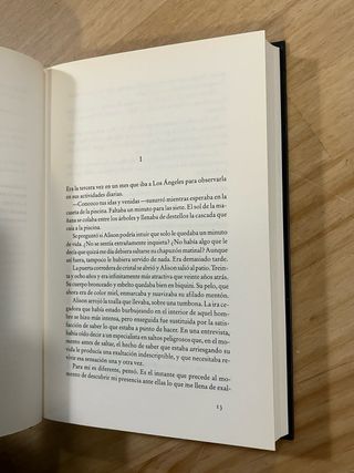 Mary Higgins Clark. Escondido en las sombras.