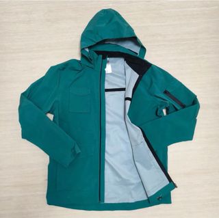 2 Cortavientos Nike Atletismo Verde y Rosa