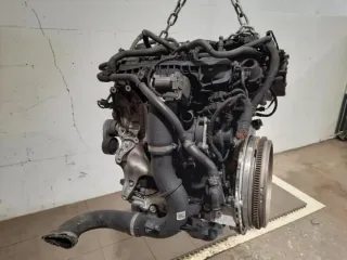 Motor Volkswagen Golf
