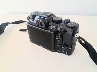 Cámara Nikon Coolpix P7100