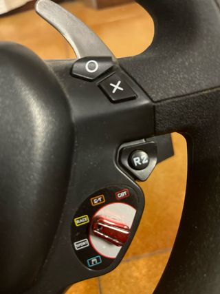 Volante Ferrari Thrustmaster