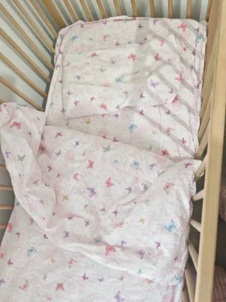 Cuna de madera completa