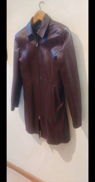 Chaqueta de cuero tipo trench burdeos Talla S