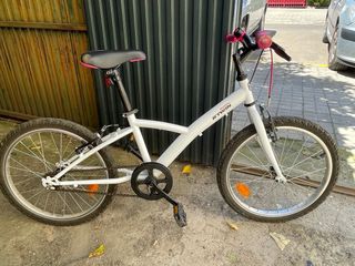 Bicicleta infantil B'TWIN blanca