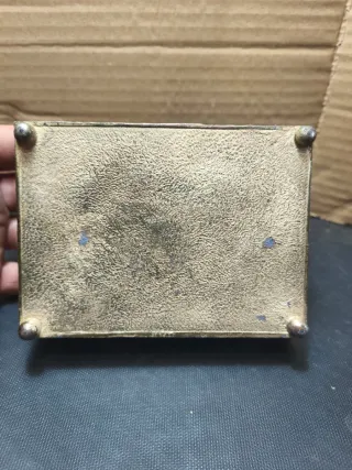 Antigua caja japonesa  siglo XX
