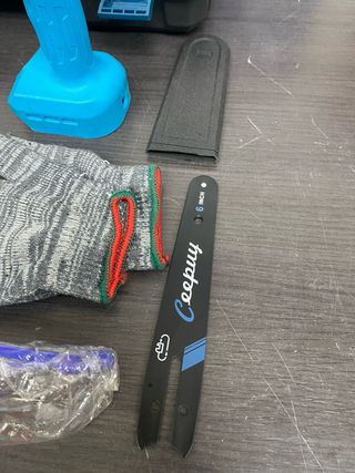 Mini motosierra a batería 21V