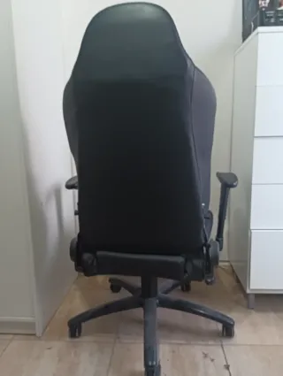 Silla Gaming AOCC Negra Cuero Sintético