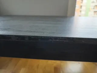 Mesa auxiliar salón negra y marrón