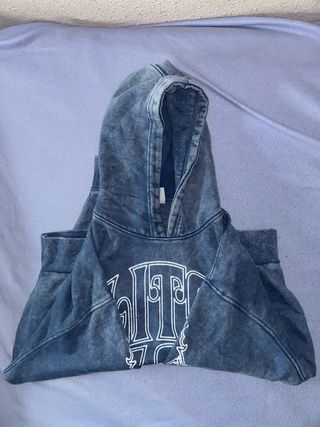 Sudadera Bershka efecto lavado