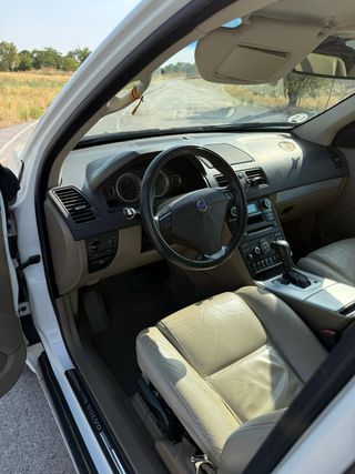 Volvo XC90 2.4 diesel 7 plazas. ITV recien pasada.