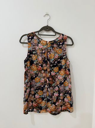 Blusa floral Stradivarius