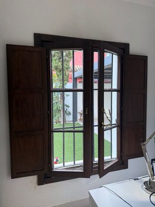 Ventanas Madera y Balconeras con Contraventanas