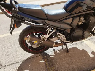 Suzuki Bandit 650 Negra