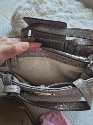 Bolso Guess Plateado