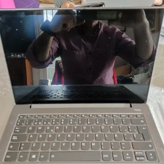 Portátil Lenovo IdeaPad S540 para repuestos