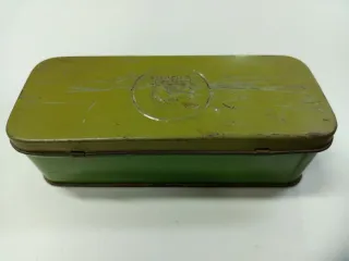 Caja Metálica Sigma con Accesorios