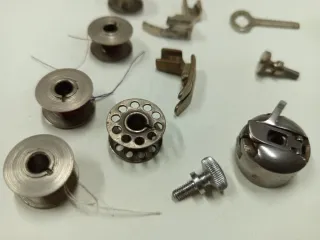 Caja Metálica Sigma con Accesorios