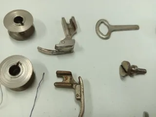 Caja Metálica Sigma con Accesorios