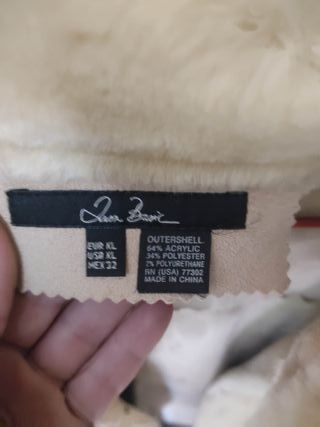 Abrigo beige con forro de pelo