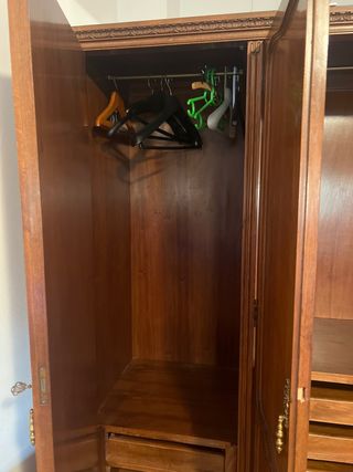 Armario de madera 4 puertas