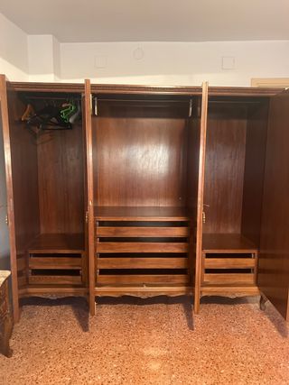 Armario de madera 4 puertas