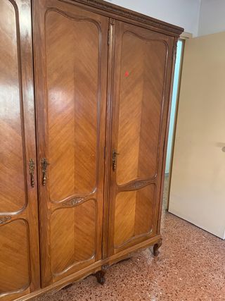 Armario de madera 4 puertas