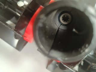 Rueda desbrozadora para cortadora de césped