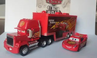 RAYO MCQUEEN RUST-EZE+CAMIÓN 95