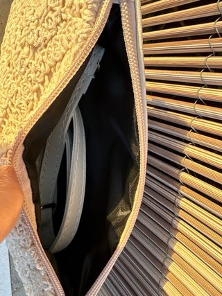 Bolso de crochet y piel crema