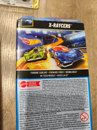 Hot Wheels 11 Coches HW Flames y X-Raycers