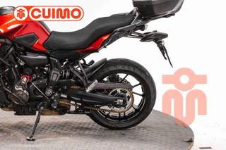 YAMAHA TRACER 7